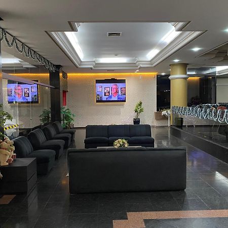 Hotel Europa Blumenau Buitenkant foto