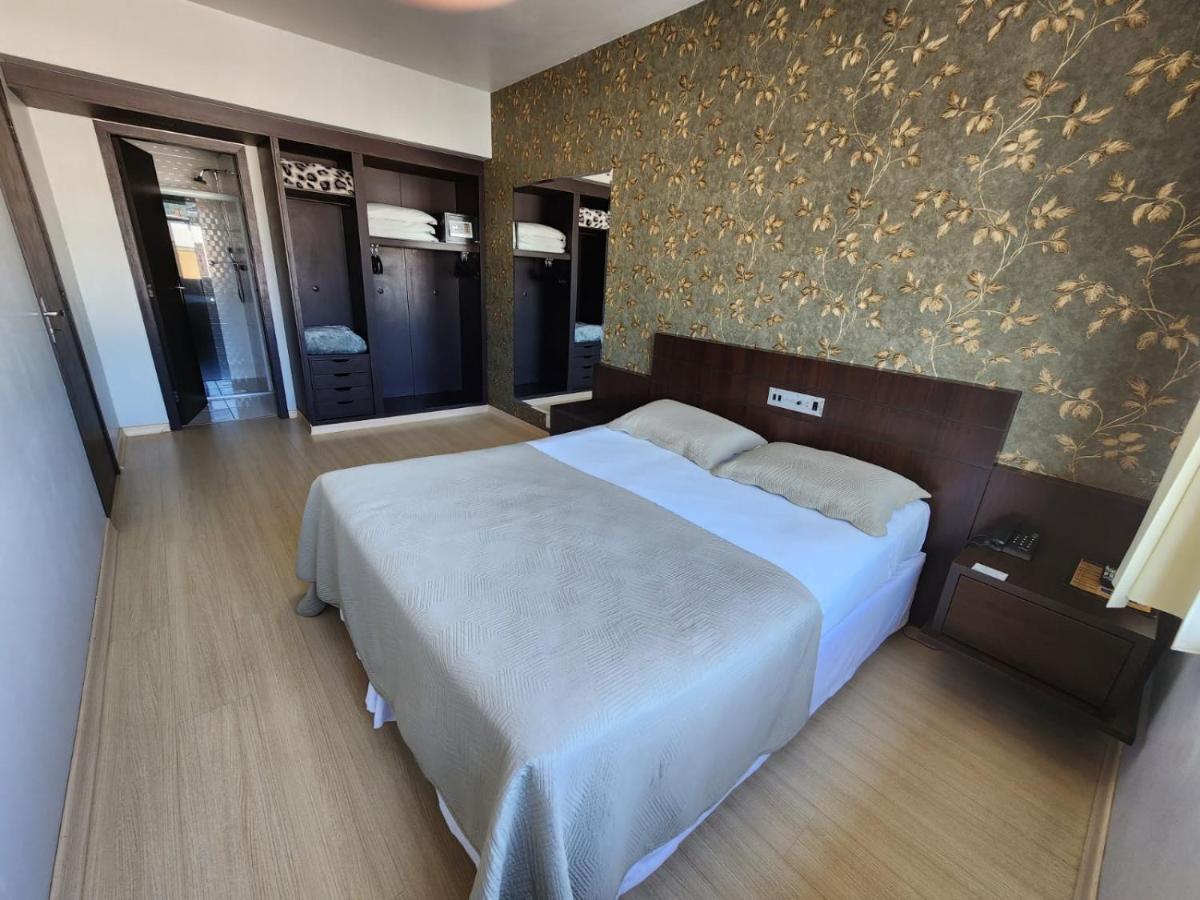 Hotel Europa Blumenau Buitenkant foto
