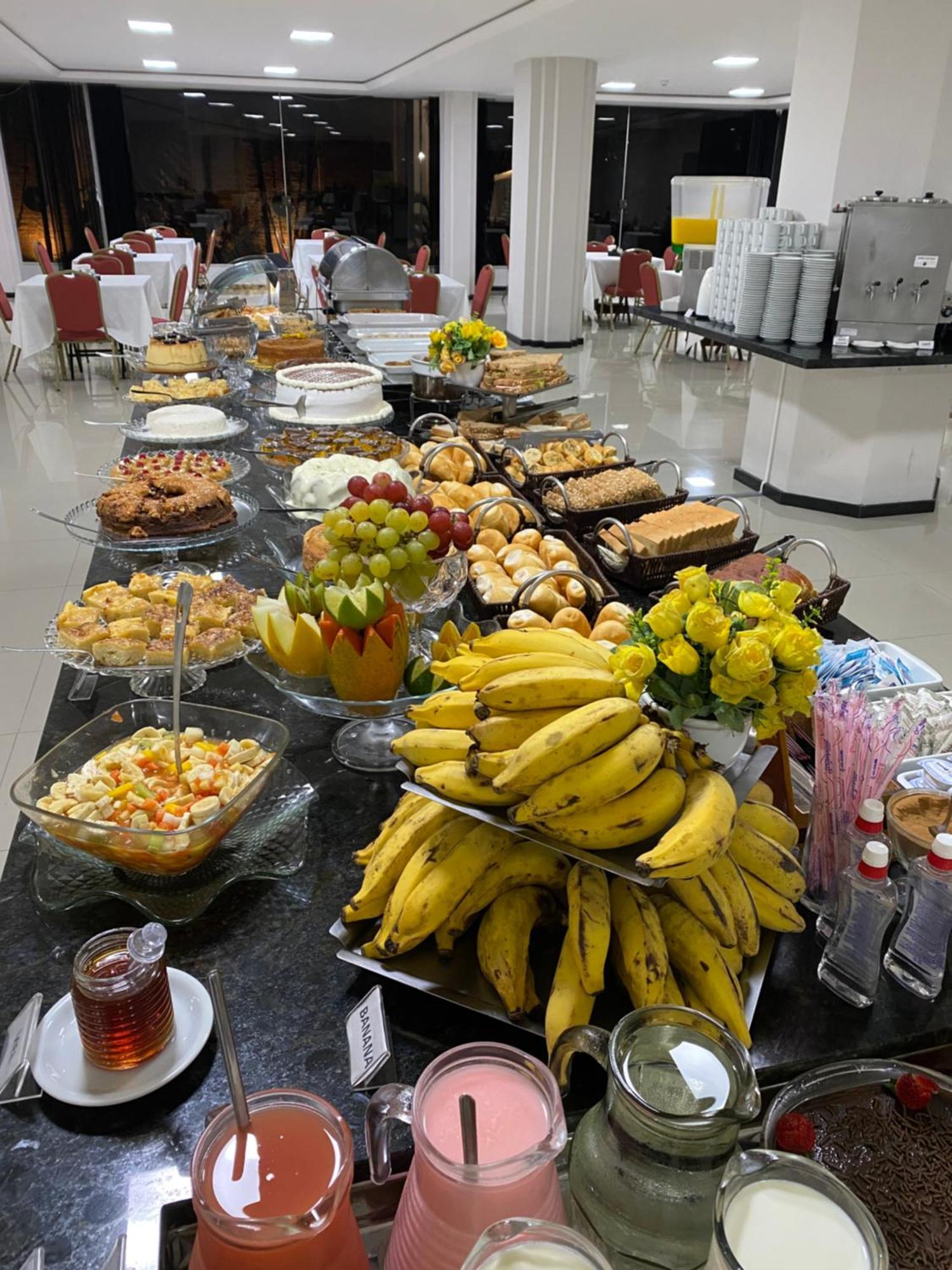 Hotel Europa Blumenau Buitenkant foto